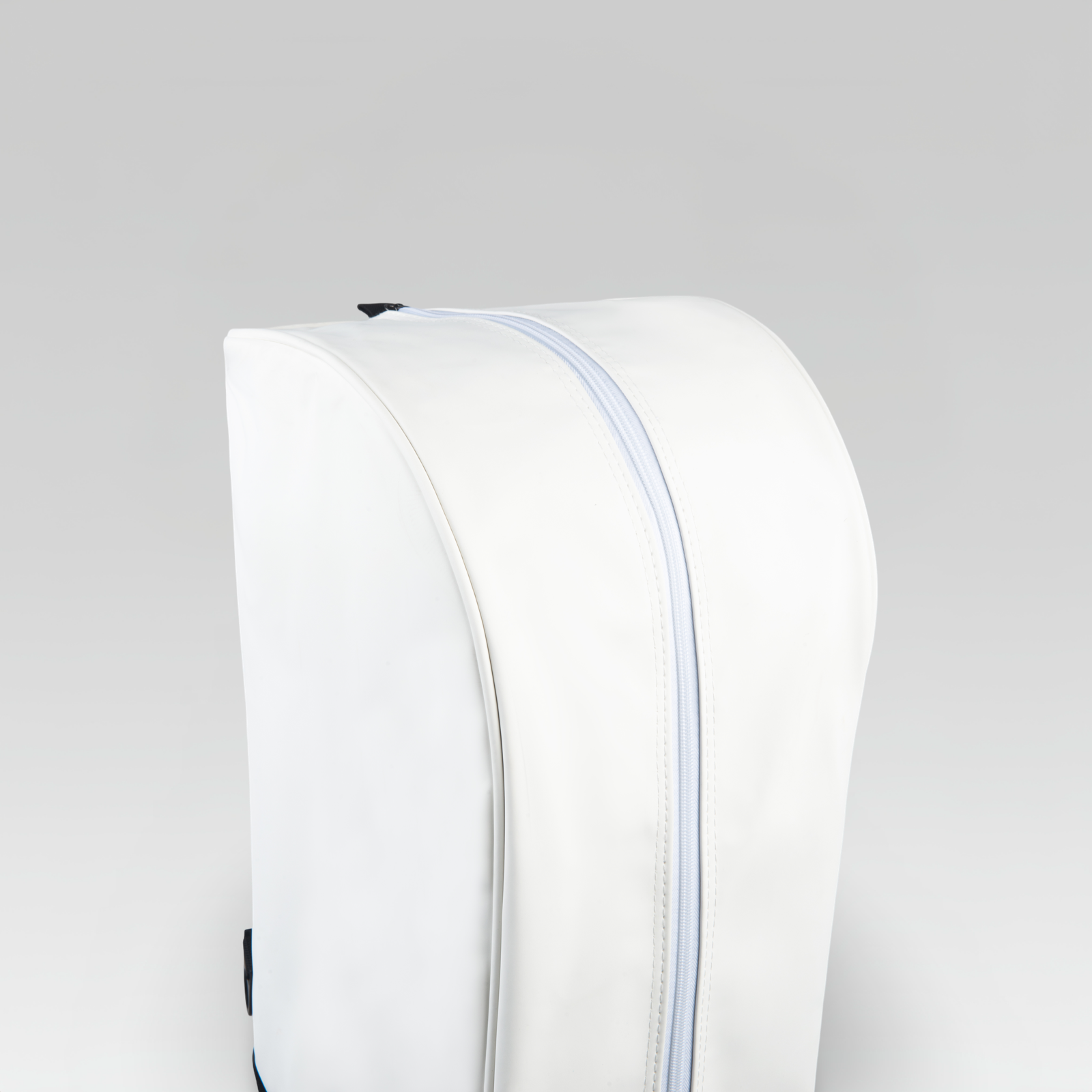 3-Strokes-Monochrome-White-Golf-Stand-Bag-Triple-White-Premium-Lightweight-Philippines